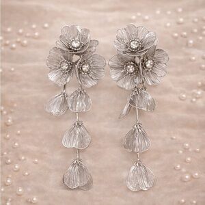 Zara Famous Kate Middleton Cascading Silver  Dangle Earrings